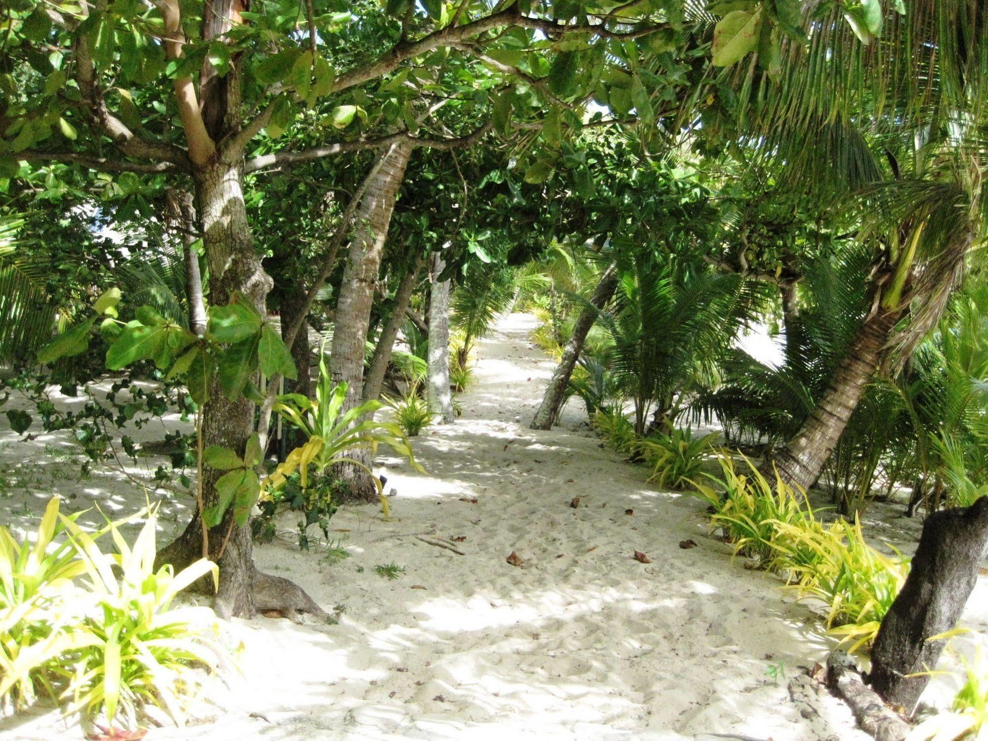 Botaira Beach Resort Soso Esterno foto